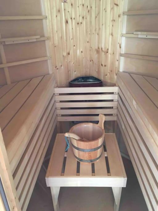 Chalet 2 Personnes Avec Jacuzzi Et Piscine Saisonniere Partagee Corcieux Eksteriør bilde